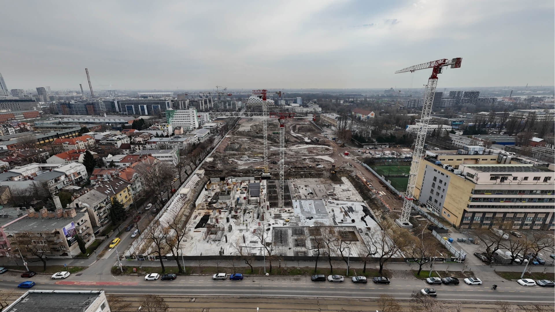 Revital Park: Az építkezés kulcsmérföldkövei: talajszondáktól az alaplemezig